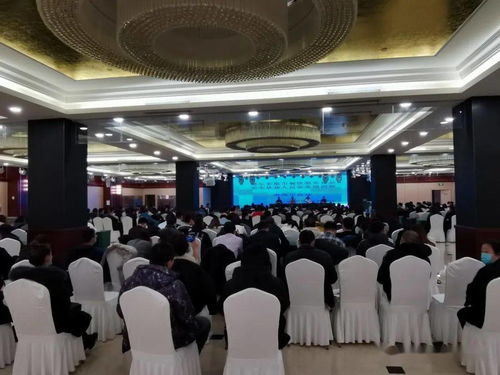 筑牢食安防線，提升專業能力——市餐飲服務食品安全從業人員業務培訓班首站在準旗成功召開